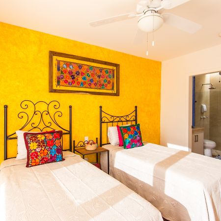 Casa Loteria -Pueblito Sayulita- Colorful, Family And Relax Experience With Private Parking And Pool Hotel Eksteriør billede